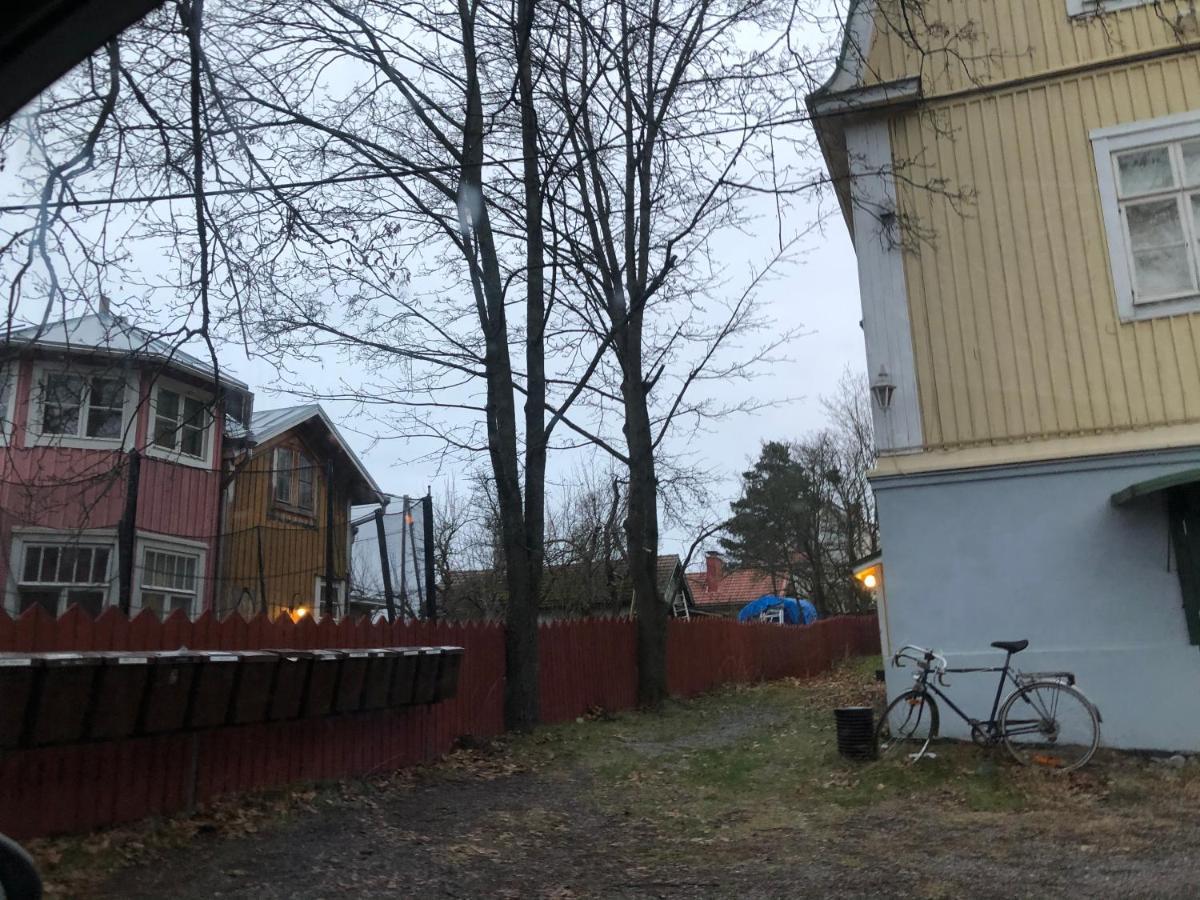 Apartament Puutaloyksioe 1 Km Turun Rautatieasemalta Turku Zewnętrze zdjęcie